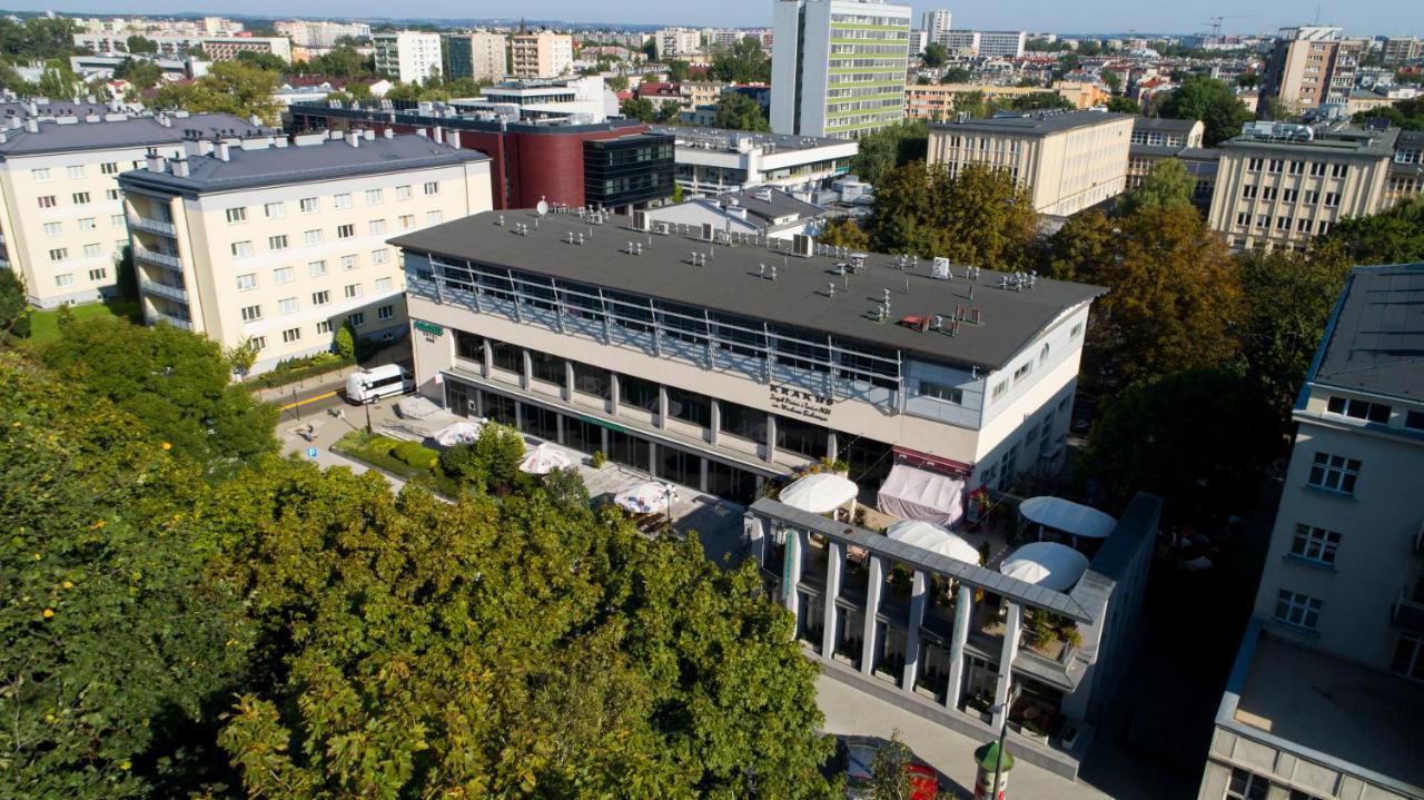 Hotel Polonez Krasków Exteriör bild